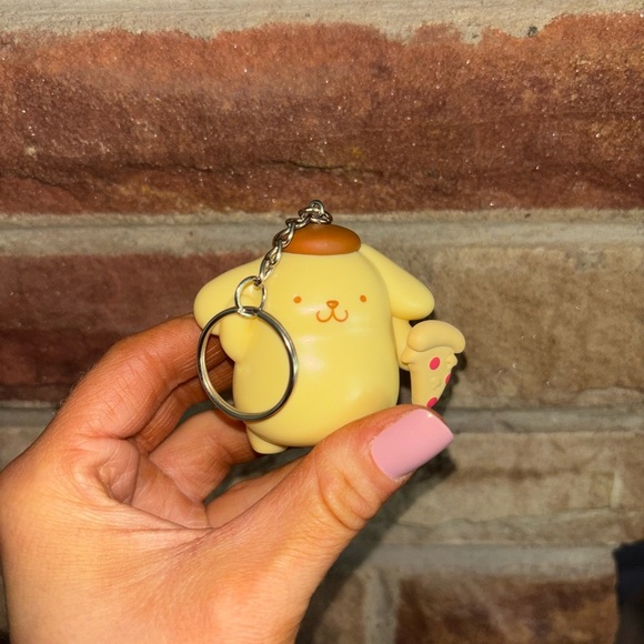 Sanrio Accessories - Cute Pompompurin Keychain holding pizza